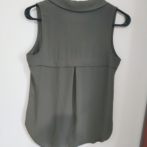 *SOLD!* Camisole chemisier Dynamite, xs, vert foncé, vert armé / - Picture 9 of 9